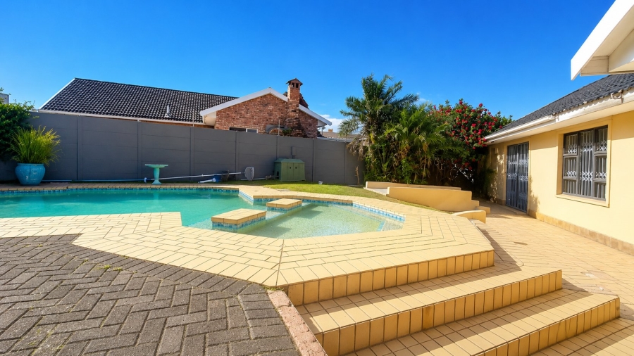 4 Bedroom Property for Sale in Saxilby Eastern Cape